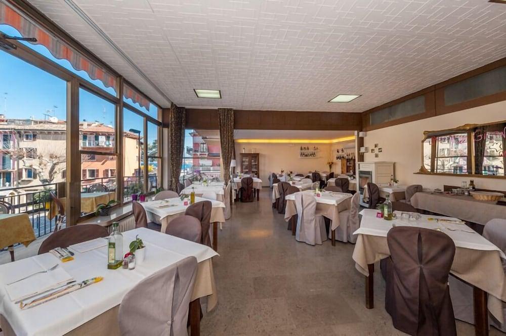 Hotel Sorriso Brenzone sul Garda Exterior foto